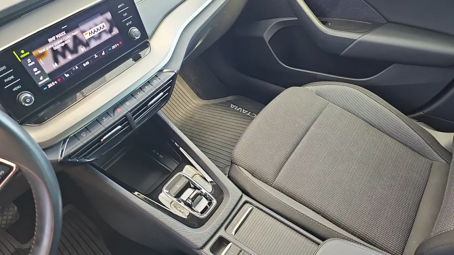 SKODA Octavia Octavia 1.5 TSI e-Tec Ambition DSG