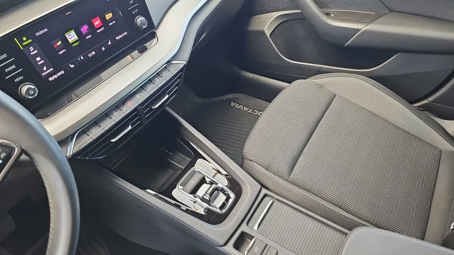 SKODA Octavia Octavia 1.5 TSI e-Tec Ambition DSG