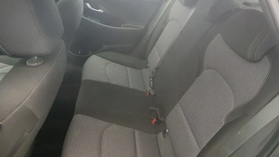 HYUNDAI i30 i30 1.5 DPI Classic +