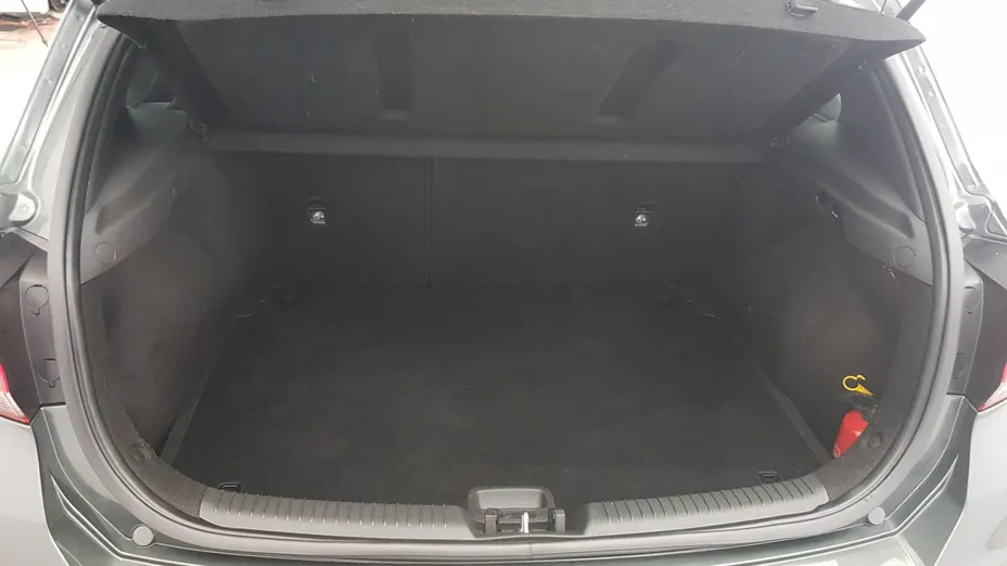HYUNDAI i30 i30 1.5 DPI Classic +