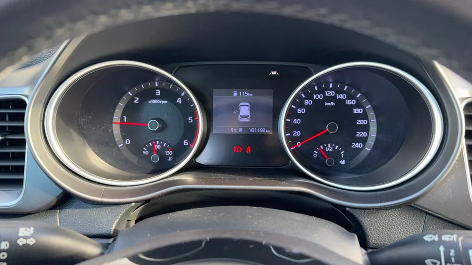 KIA Cee'd Ceed 1.6 CRDi SCR M