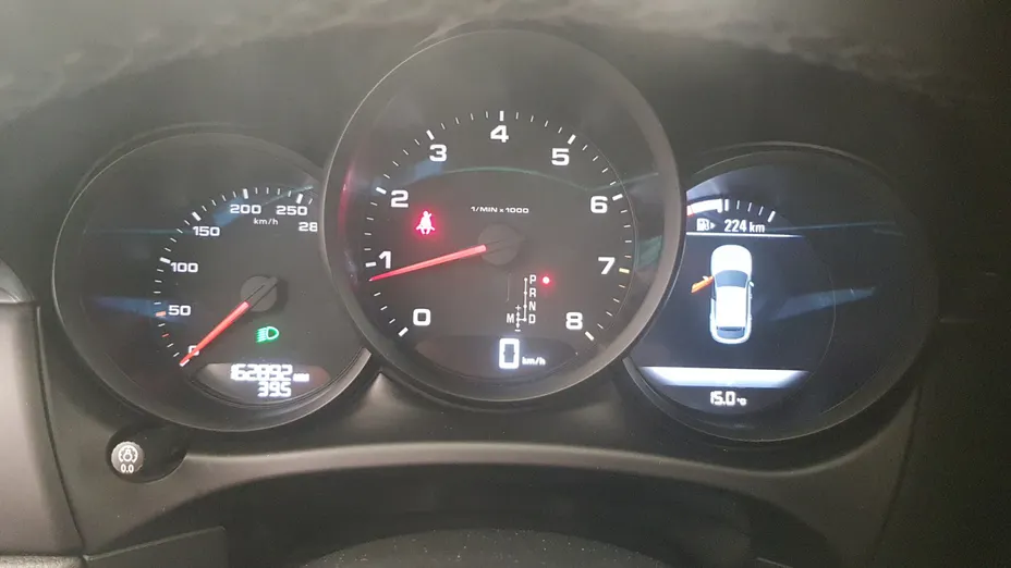 PORSCHE Macan Macan
