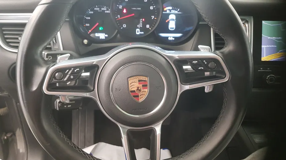PORSCHE Macan Macan