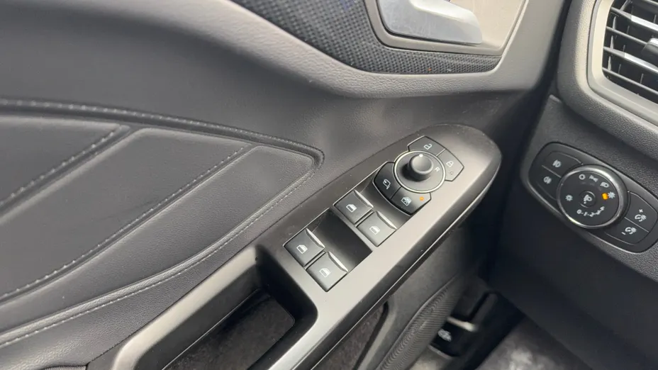 FORD Focus Focus 1.5 EcoBlue ST-Line X aut