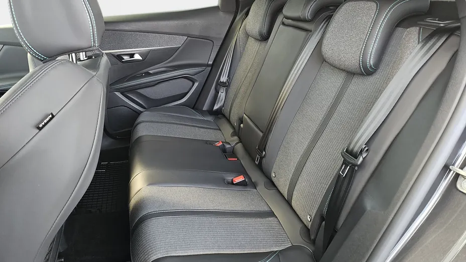 PEUGEOT 3008 3008 1.2 PureTech Allure Pack S&S EAT8