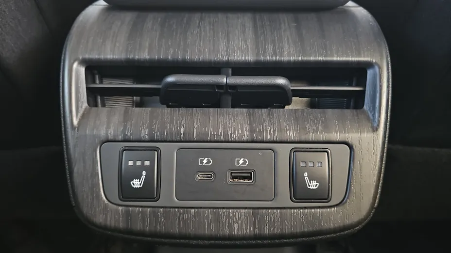 NISSAN Ariya Ariya 87kWh e-4orce Evolve +