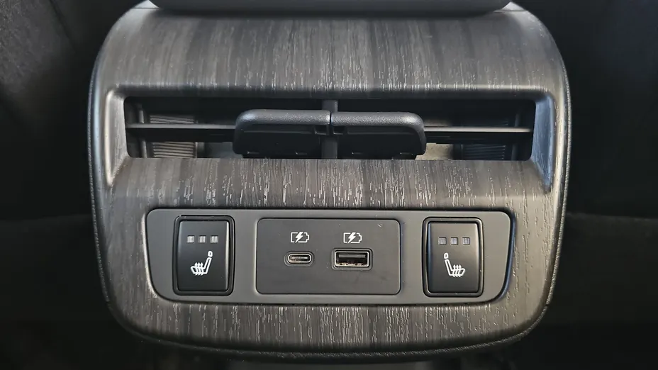 NISSAN Ariya Ariya 87kWh e-4orce Evolve +