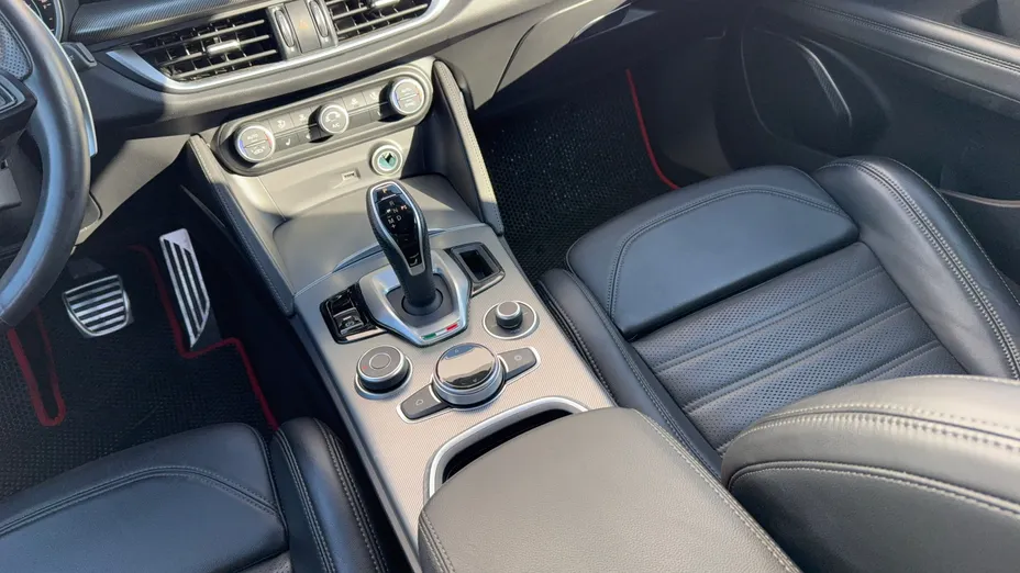 ALFA ROMEO Stelvio Stelvio 2.0 Turbo Veloce Q4 aut