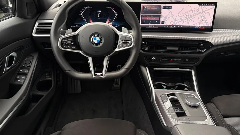 BMW Seria 3 330i xDrive M Sport aut