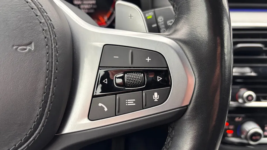 BMW Seria 5 530i xDrive GPF M Sport sport-aut