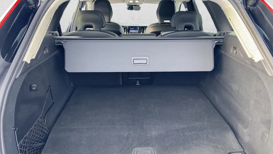 VOLVO XC60 XC60 T6 Plug-In Hybrid AWD Ultra Bright aut