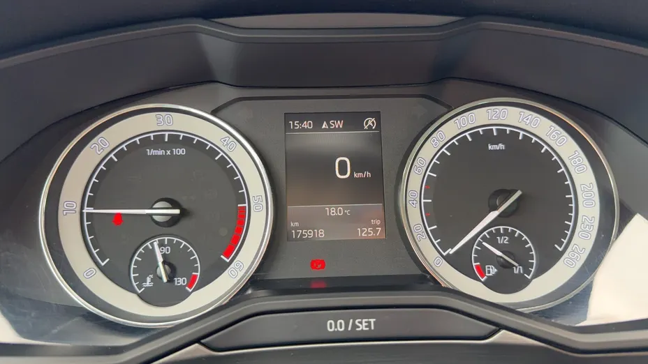 SKODA Superb Superb 2.0 TDI SCR Ambition