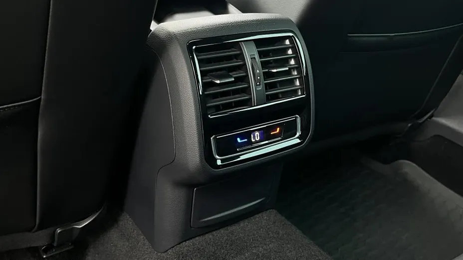 VOLKSWAGEN Passat Passat 2.0 TDI 4Mot. R-Line Edition DSG