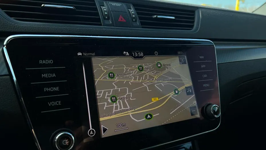 SKODA Superb Superb 2.0 TDI 4x4 Sportline DSG