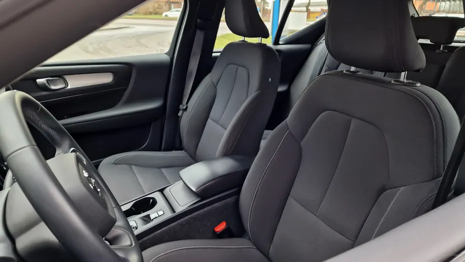 VOLVO XC40 XC40 D3 Momentum aut