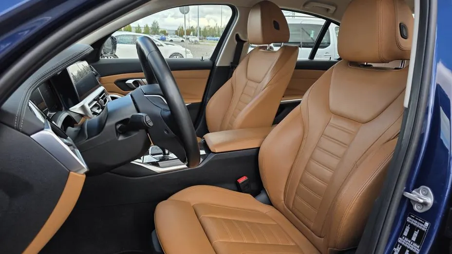 BMW Seria 3 320d xDrive Luxury Line aut