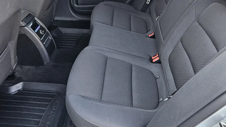 SKODA Superb Superb 2.0 TDI Ambition