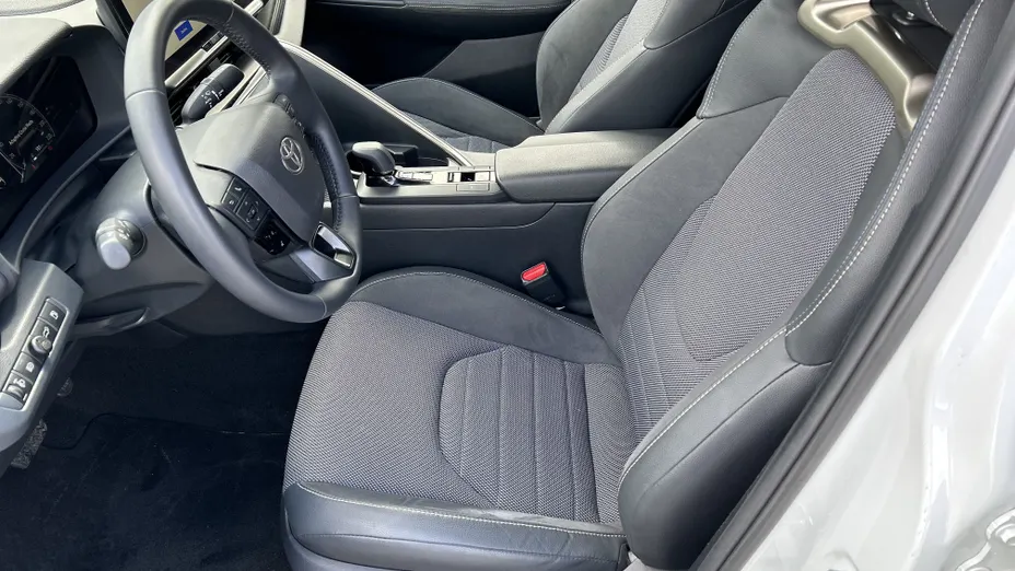 TOYOTA C-HR C-HR 1.8 Hybrid Executive