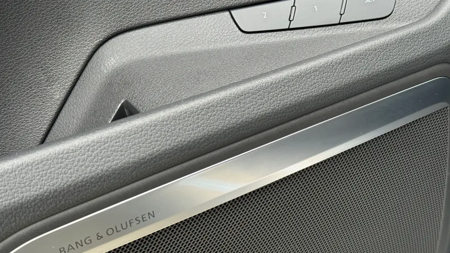 AUDI SQ8 e-tron -