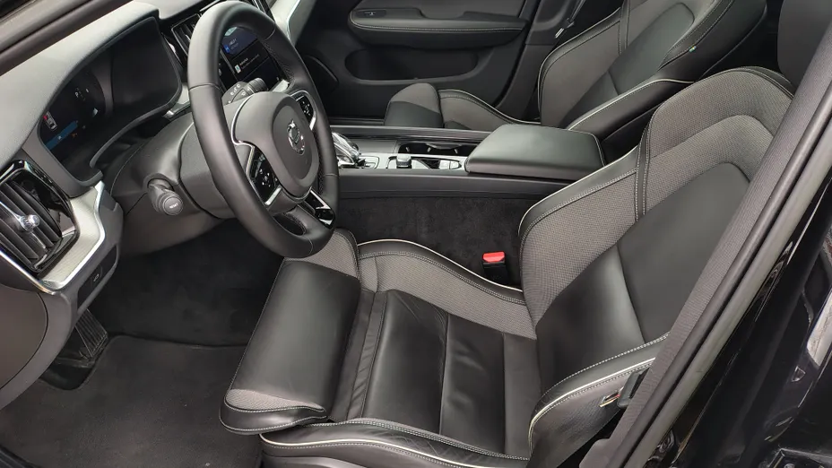 VOLVO V60 V60 B4 D Plus Dark aut