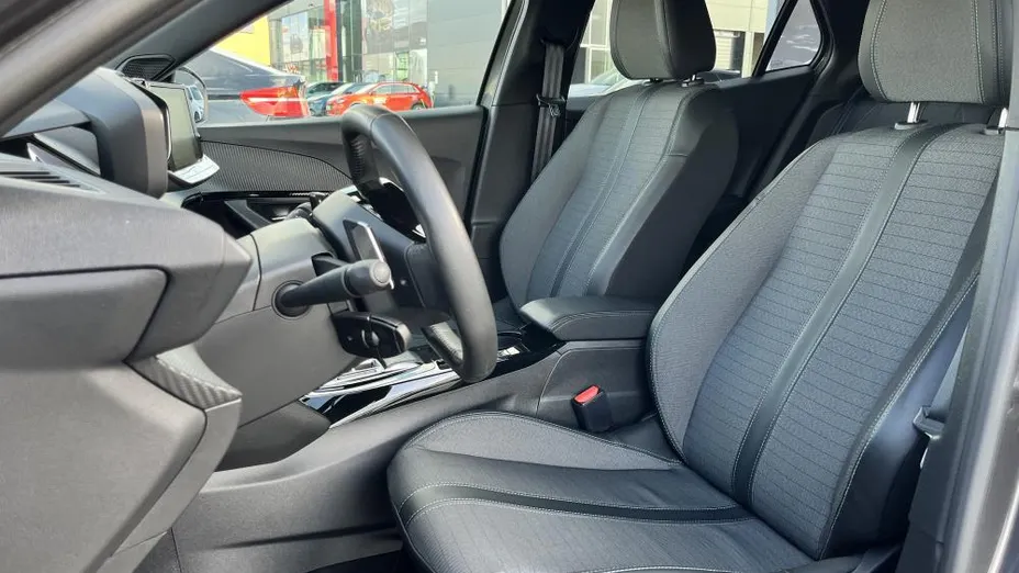 PEUGEOT 2008 2008 1.2 PureTech Allure S&S EAT8