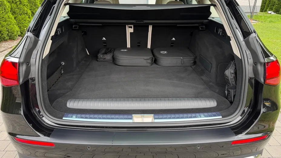 MERCEDES-BENZ E Klasa E 300 e Avantgarde