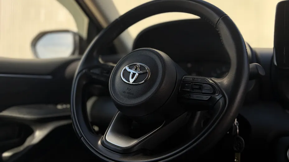 TOYOTA Yaris Yaris 1.0 Comfort