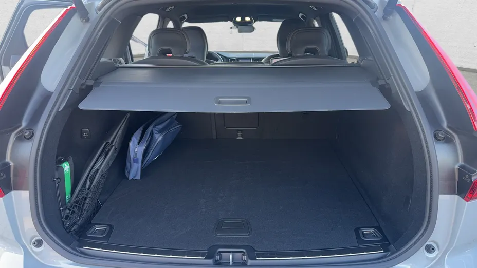 VOLVO XC60 XC60 B5 B AWD Plus Dark aut