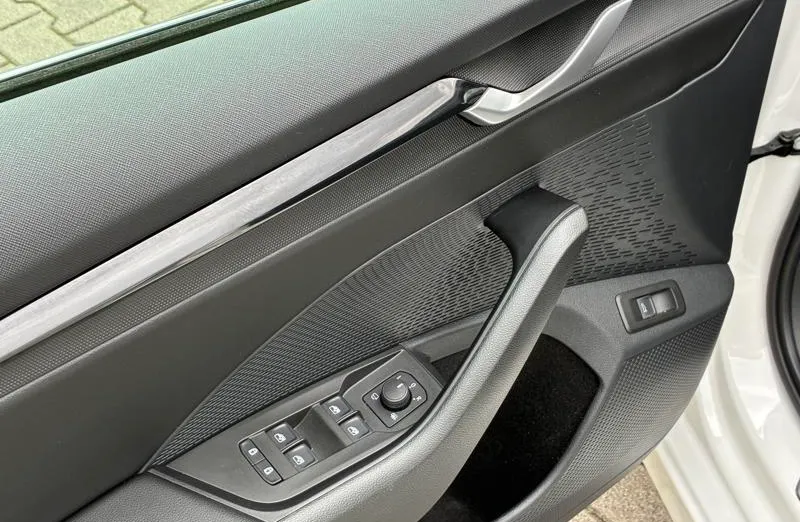 SKODA Octavia Octavia 1.5 TSI Selection