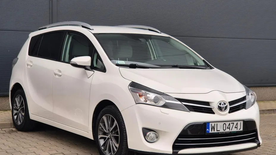 TOYOTA Verso Verso 1.8 Prestige 7os EU6