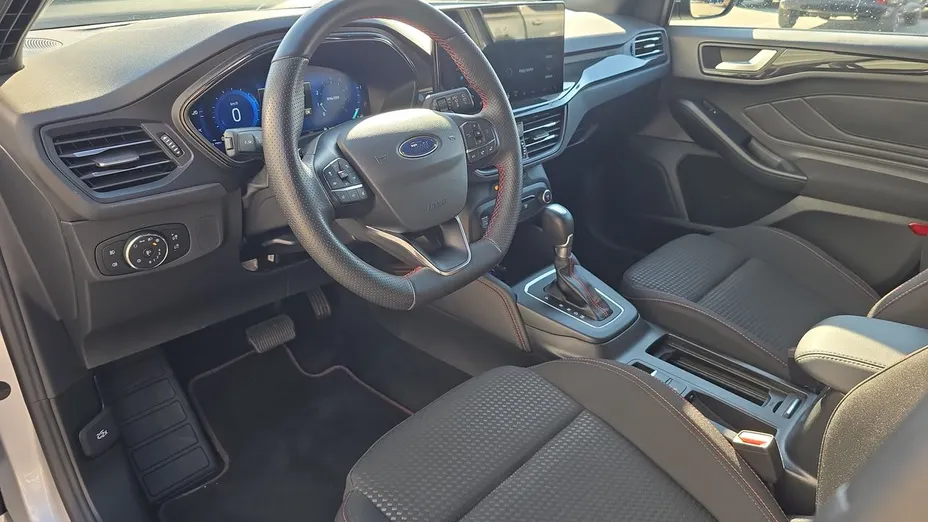 FORD Focus Focus 1.0 EcoBoost mHEV ST-Line X aut
