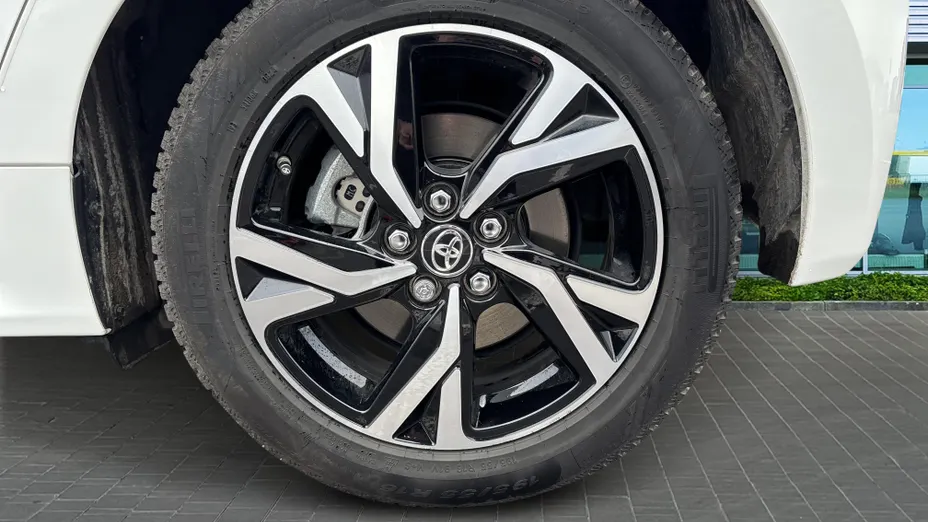 TOYOTA Yaris Yaris Hybrid 1.5 Style