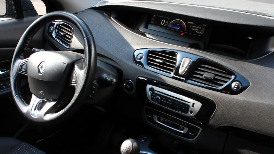 RENAULT Scenic Scenic 1.2 TCe Energy Bose Edition