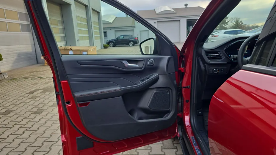 FORD Kuga Kuga 2.5 FHEV AWD ST-Line X eCVT