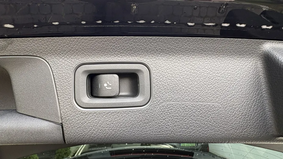 MERCEDES-BENZ A Klasa A 180 7G-DCT AMG Line