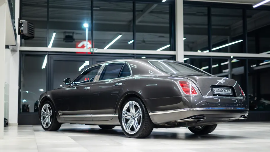 BENTLEY Mulsanne -