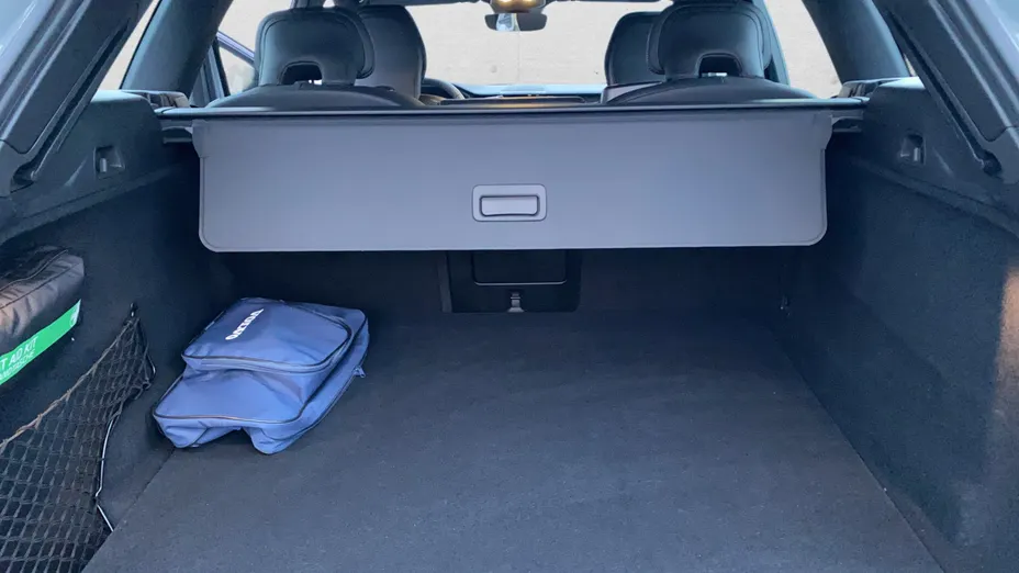 VOLVO XC60 XC60 B5 B AWD Plus Dark aut