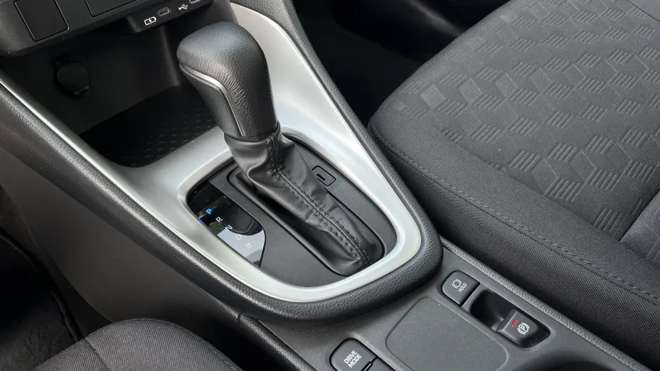 TOYOTA Yaris Yaris Hybrid 1.5 Comfort