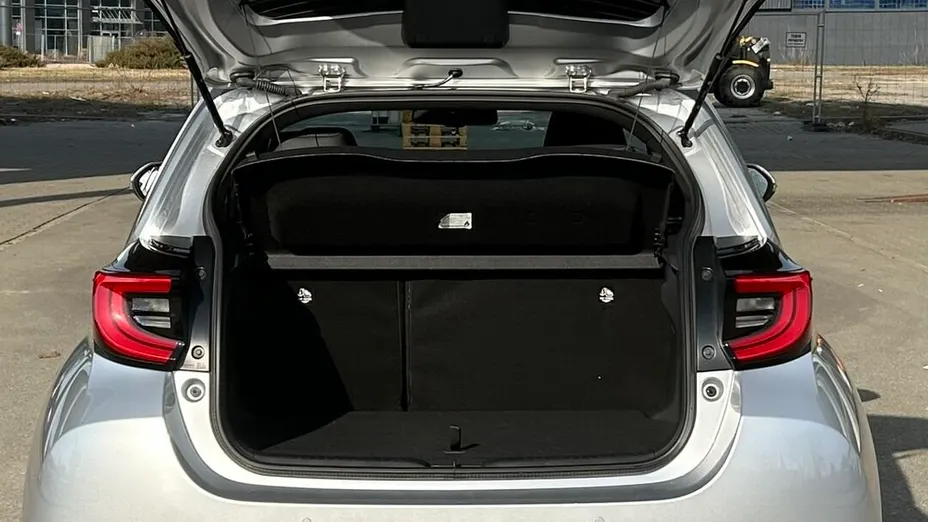 TOYOTA Yaris Yaris Hybrid 1.5 Executive