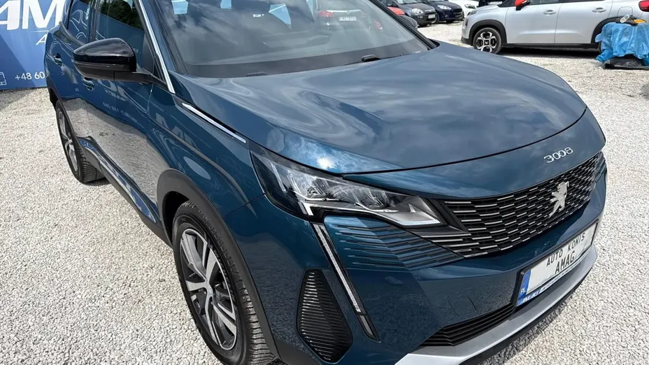 PEUGEOT 3008 -