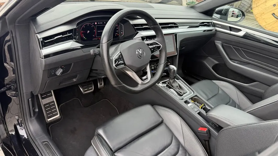 VOLKSWAGEN Arteon -