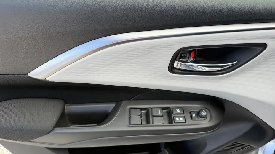 SUZUKI Swift -