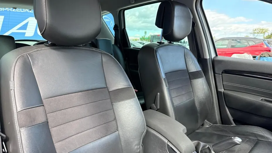 RENAULT Scenic -