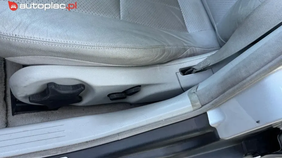 MERCEDES-BENZ C Klasa -