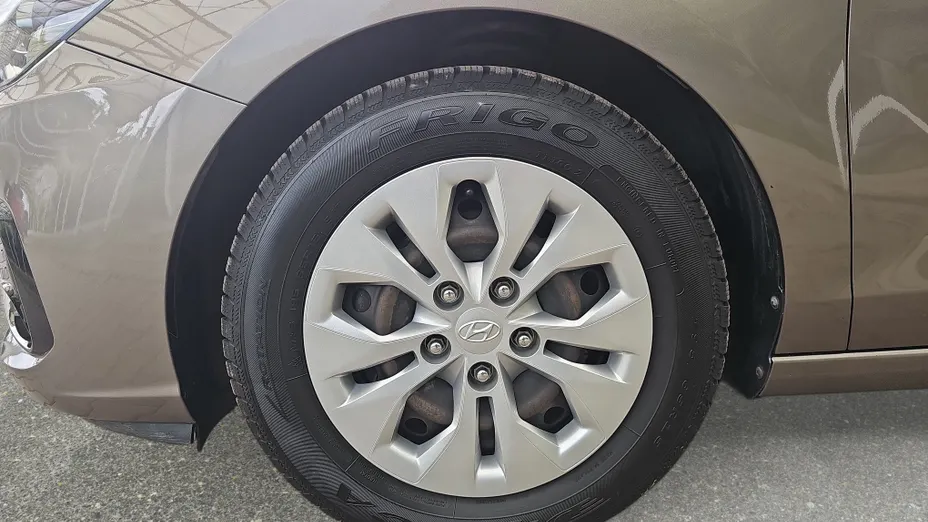 HYUNDAI i30 i30 1.0 T-GDI Classic + DCT