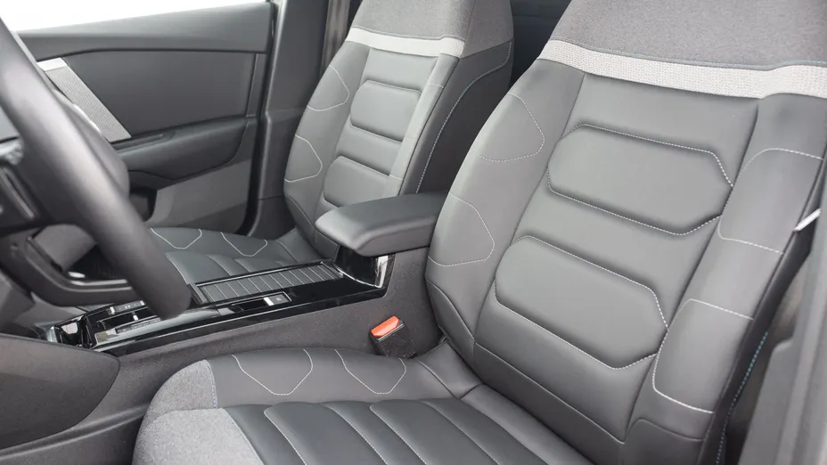 CITROEN C4 C4 1.2 PureTech Max S&S EAT8