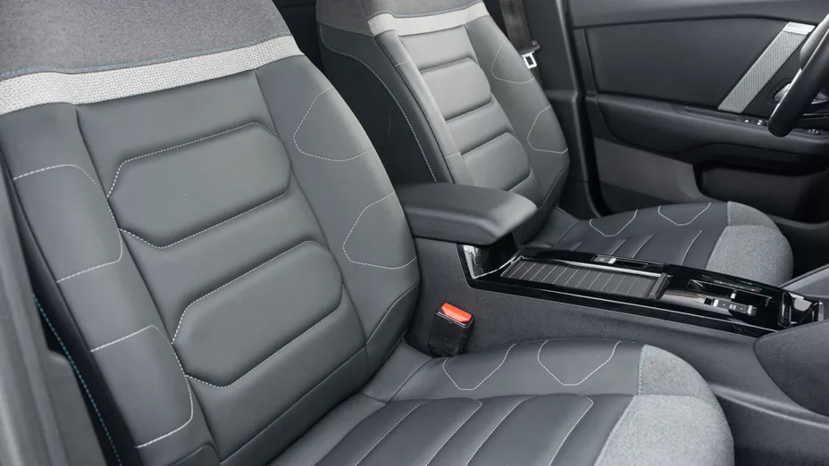 CITROEN C4 C4 1.2 PureTech Max S&S EAT8