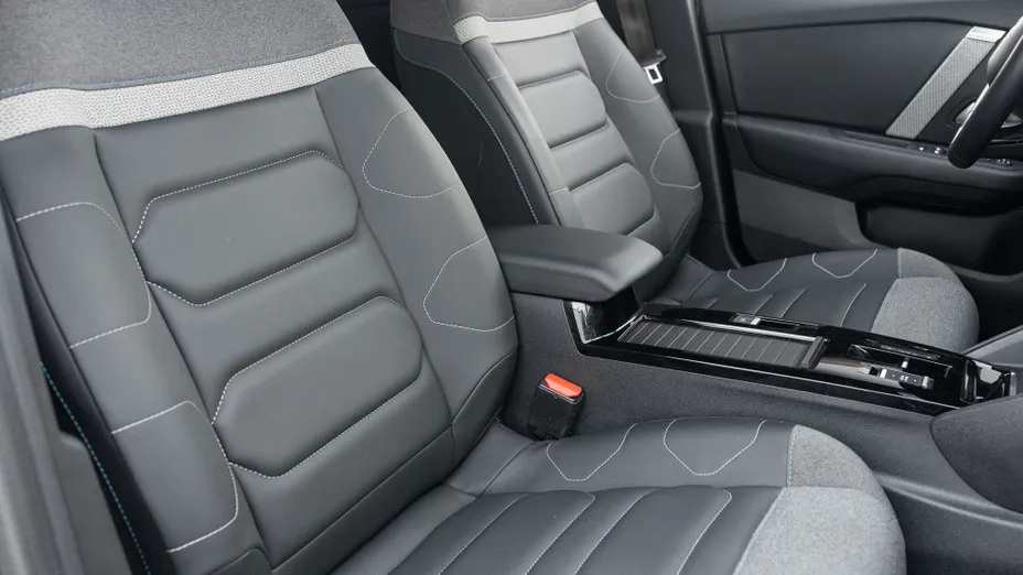 CITROEN C4 C4 1.2 PureTech Max S&S EAT8
