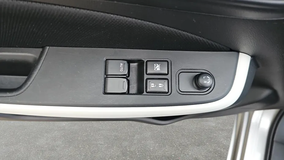 SUZUKI Swift Swift 1.2 Dualjet SHVS Premium