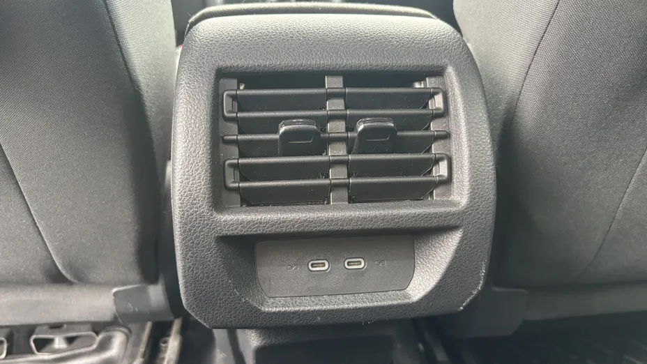 VOLKSWAGEN Caddy osobowy Caddy 2.0 TDI Life